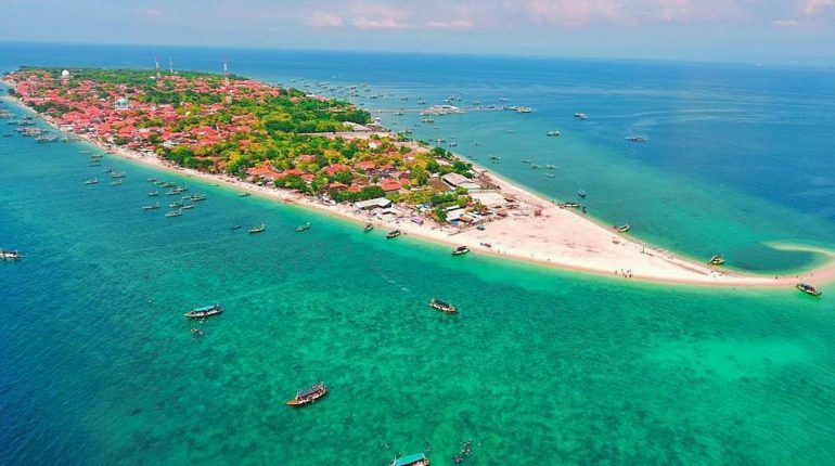 Pantai Gili Ketapang